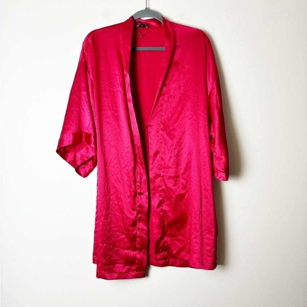 VICTORIA SECRET • Women’s Red Satin Short Loungewear Sleepwear Robe Size M/L
